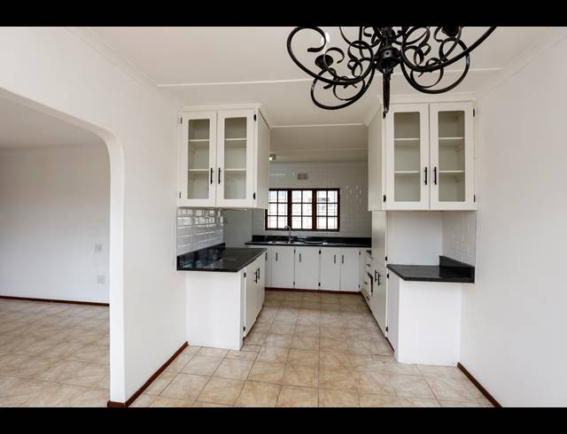 3 BEDROOM HOUSE RENTED IN PARK HILL